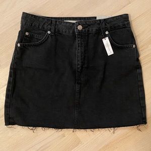 NWT Topshop Moto black jean skirt size US 8